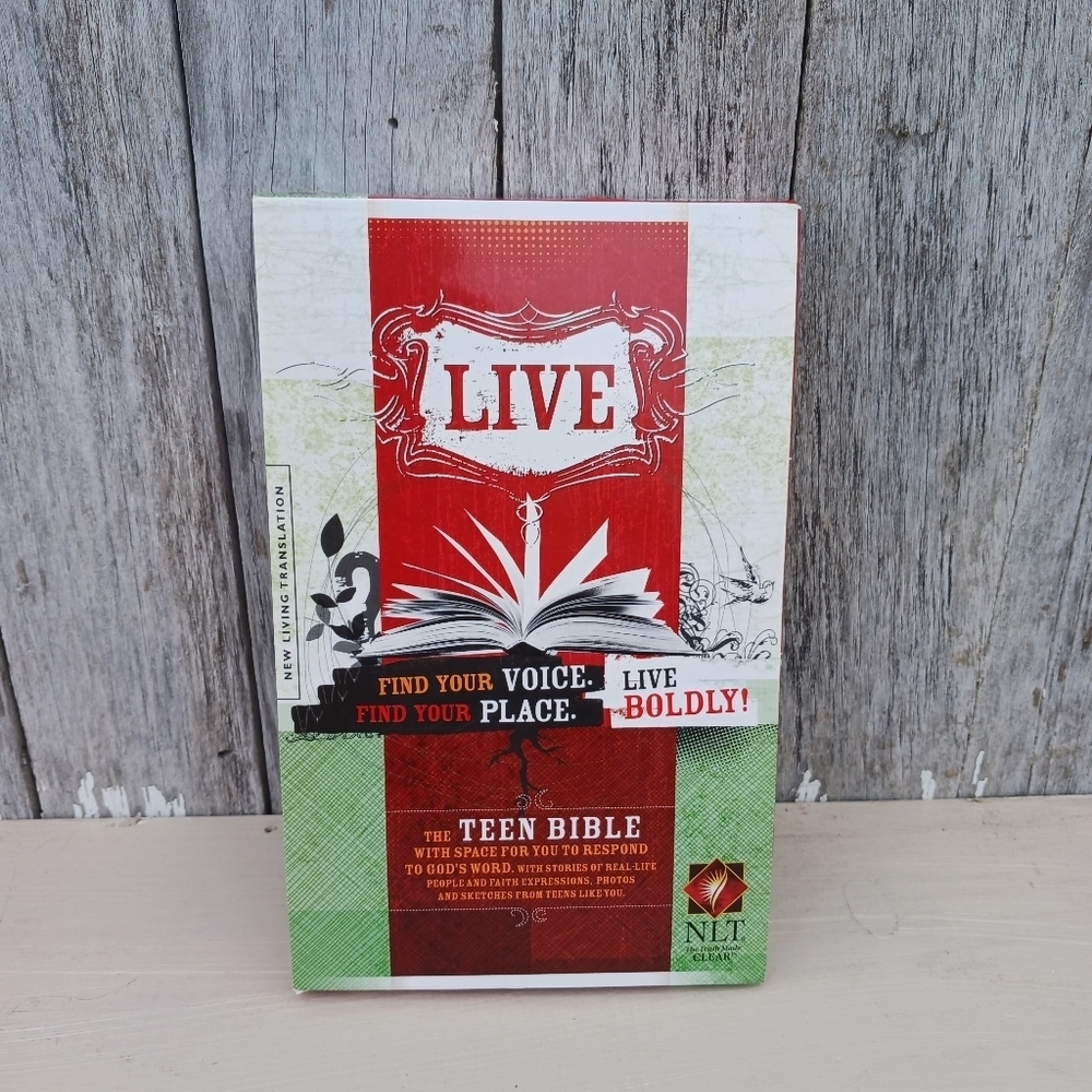 Live New Living Translation Teen‎ Bible Live Boldly! Paperback Tyndale Group